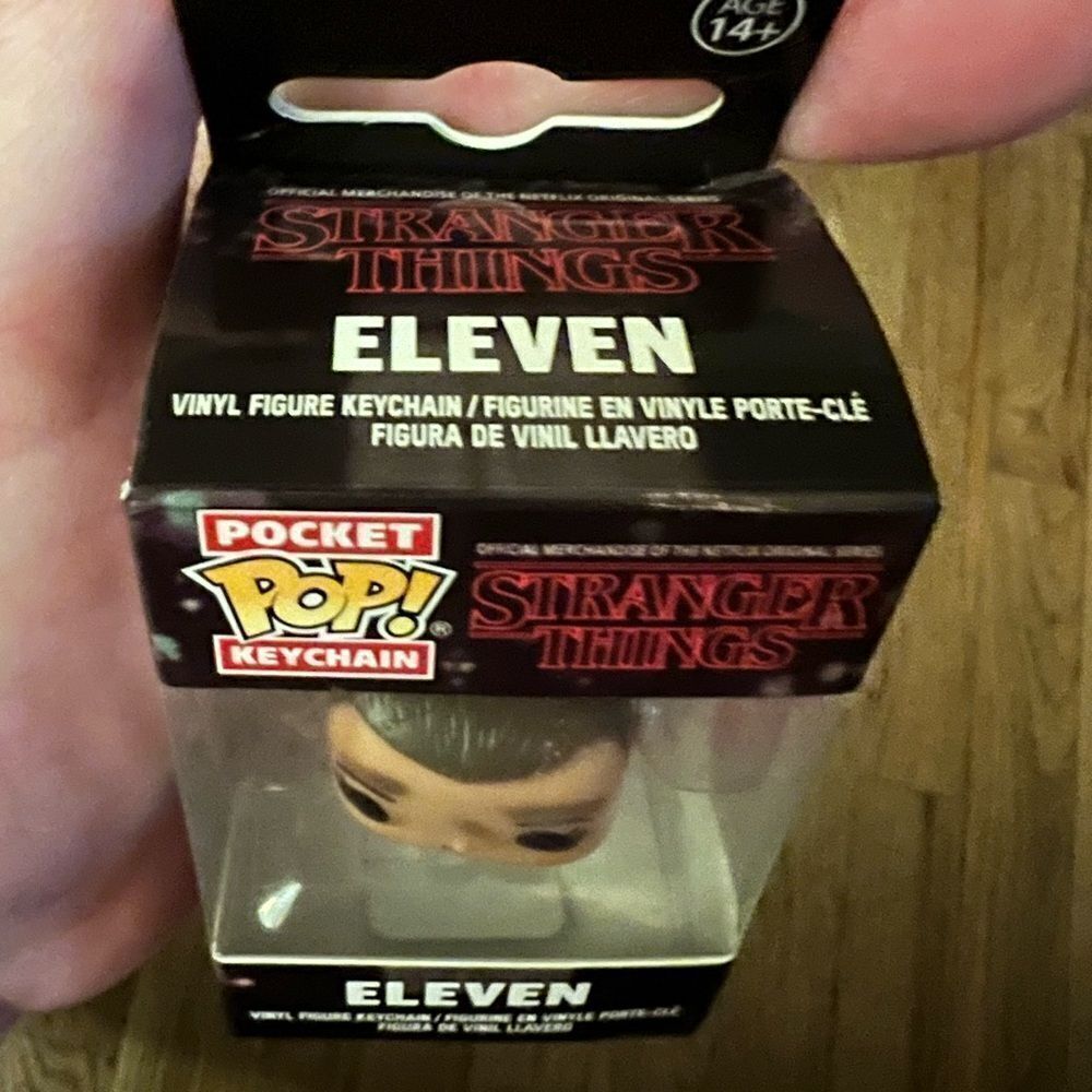 Funko Pop Keychain Stranger Things ELEVEN - Picture 7 of 8